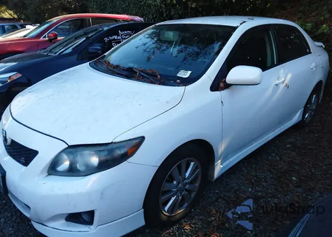 2010 Toyota Corolla S из США, поврежденный, VIN 2T1BU4EE5AC490645